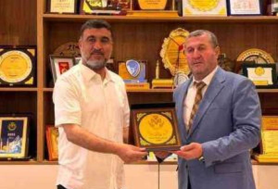 وزير السياحة يبحث مع الحركة العامة للكشافة والمرشدات شراكة جديدة لدعم السياحة الوطنية 3 744738683 1031618646123520 2416613861636904706 n 300x300 1 98ff09c7