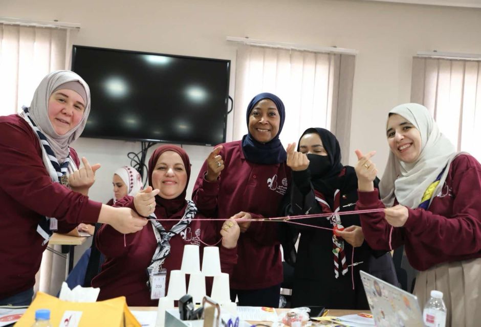 تشارك الحركة العامة للكشافة والمرشدات هذه الايام في الدورة الاقليمية للقيادة والتدريب 13 post img 5 a51be7c8