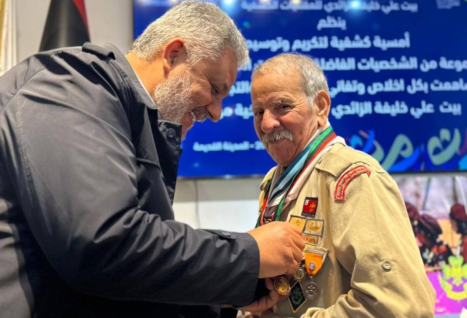 بيت الزائدي . .. حين يتحول التاريخ الكشفي إلى نبضٍ حيّ يُوسّم صُنّاعه بالفخر 24 652428629 1344266664411298 2409063707075770346 n f265345c